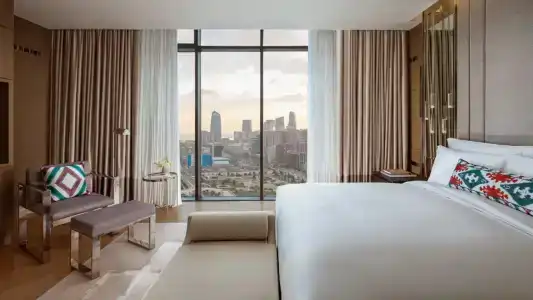 The Ritz-Carlton - 80