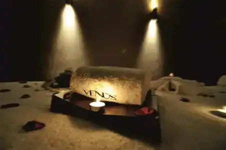 Venus Thermal Boutique - 21