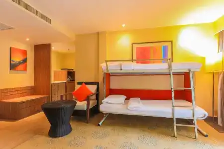 Holiday Inn Phuket Beach - 38