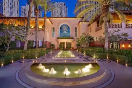 The Ritz-Carlton - 11