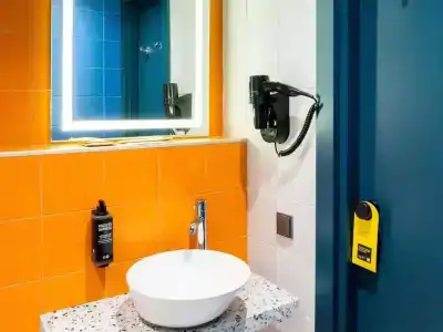 Ibis Styles - 68