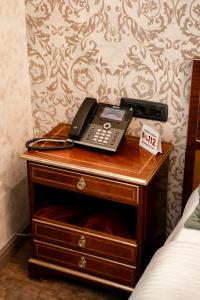 West Inn - 66