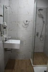 Hermes Tirana - 8
