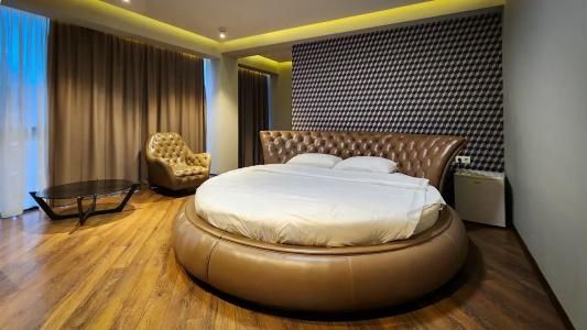 Golden Palace - 141