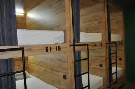 Full House & Capsule Hostel, Rivne - 0