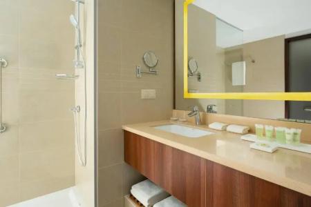 Courtyard by Marriott - 46