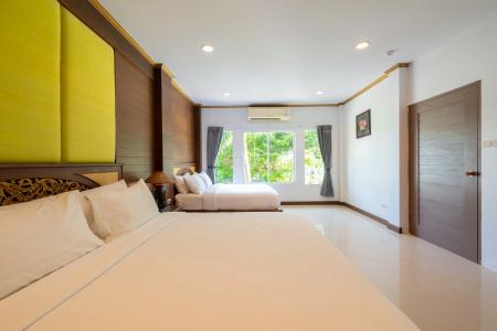 The Green Beach - 83