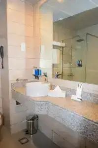 Best Western Plus Dubai Academic City - 22