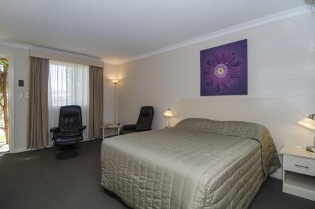 Quality Inn Railway - 4