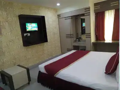 Executive Tower - 5