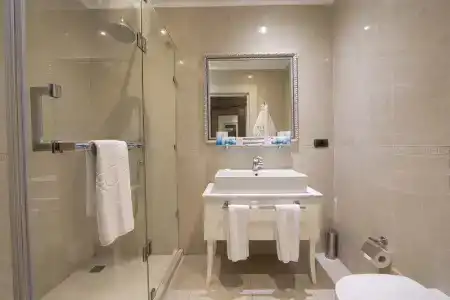 Sapphire Inn - 29