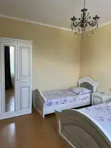 У Зины - 18