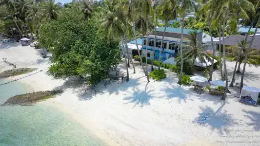 Batuta Maldives Surf View - 13