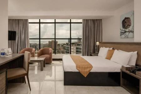 Golden Tulip - 16