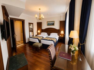 Glk Premier The Home Suites & Spa - 10