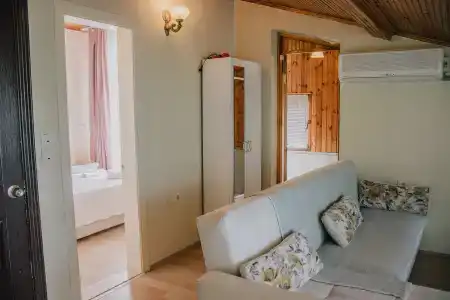 Marina Agva - 88