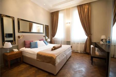 Seven Rooms Boutique - 0