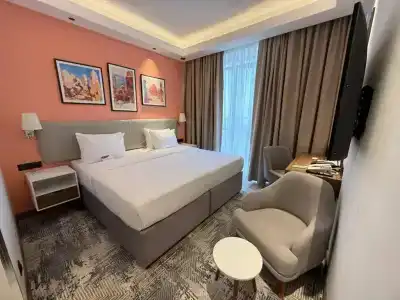 Ramada Encore by Wyndham - 5