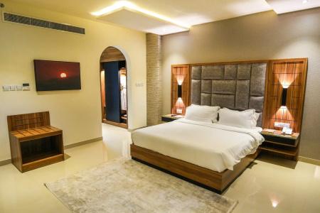 The Plaza & Resort - 122