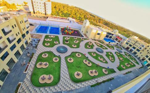 The Plaza & Resort - 45