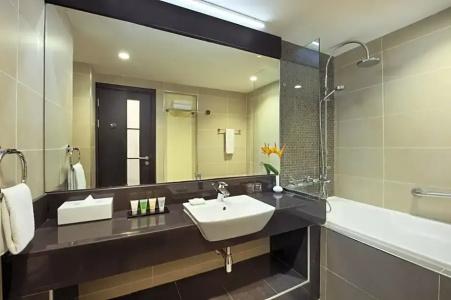 Ramada By Wyndham - 30