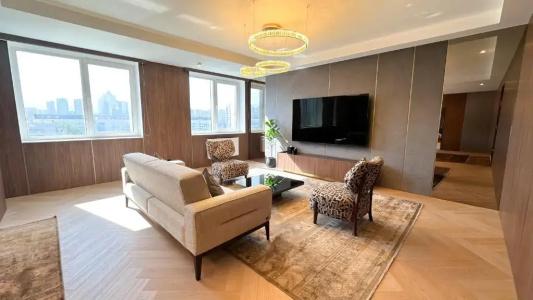 Resident Abay - 45
