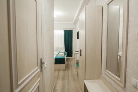 Mercuri Meridian - 56