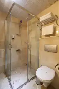 Alrazi Florya - 32