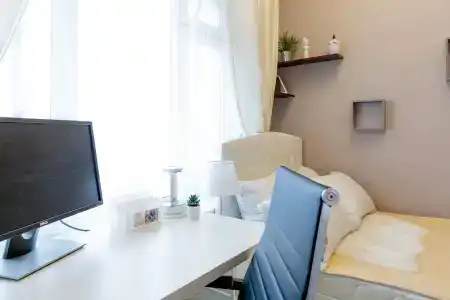 it.rooms - 10