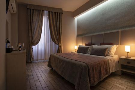 Five Rooms Rome Guesthouse - 24