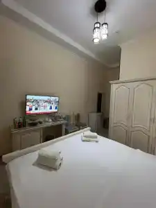 Amina - 16