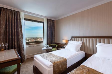 Astoria Grand - 28