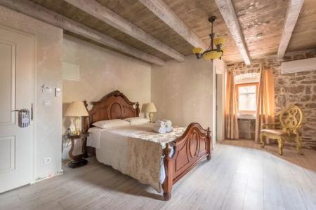 Heritage Palace Varos - Mag Quaint & Elegant Boutiques - 134