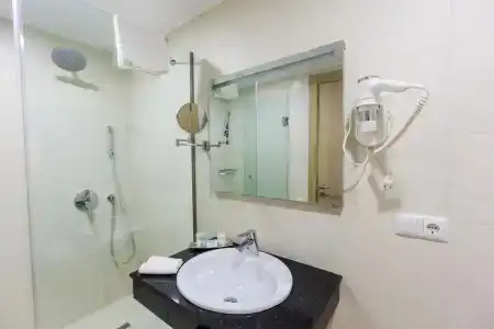 Best Western Premier Batumi - 20