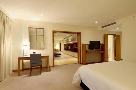 Canary Riverside Plaza - 5