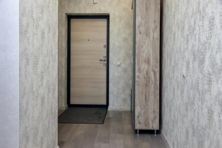 Квартира на Комарова 9Б - 45