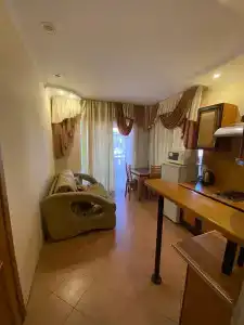 Eleni - 72