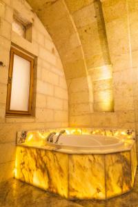Solo Cave Suites - 65