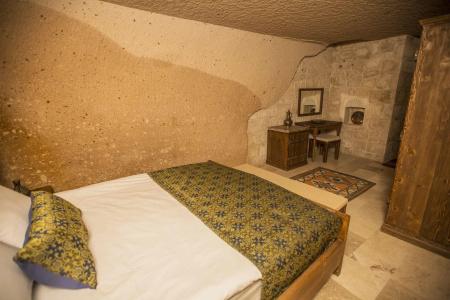 Helike Cave - 16
