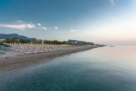 Lucida Beach - 32