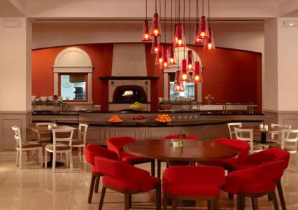 Hyatt Regency - 5