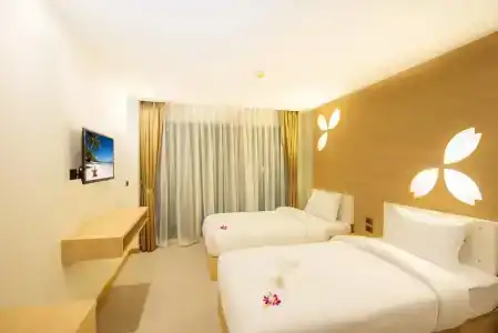 Araya Beach Patong - 11