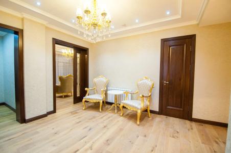 Royal Residence - 104