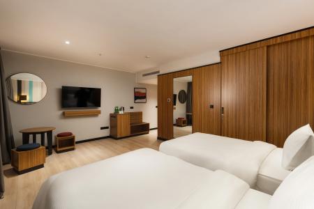 Ramada Encore by Wyndham - 37