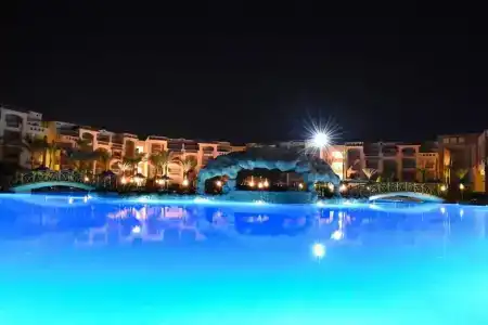 Parrotel Lagoon Resort - 4