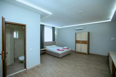 RedHouse - 118