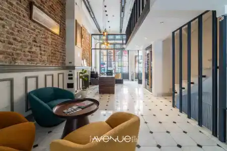 Taksim Avenue - 15