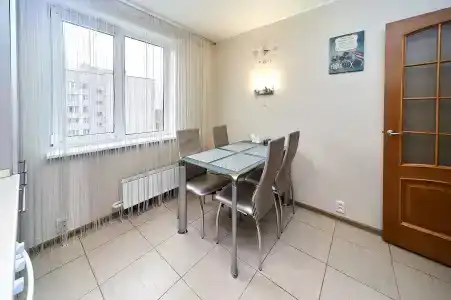 Двухкомнатная кв. на Ул. Нахимова - 4
