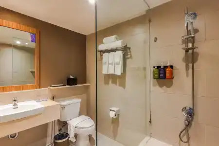 Holiday Inn Phuket Beach - 16
