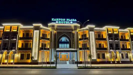 Karvon Plaza - 1